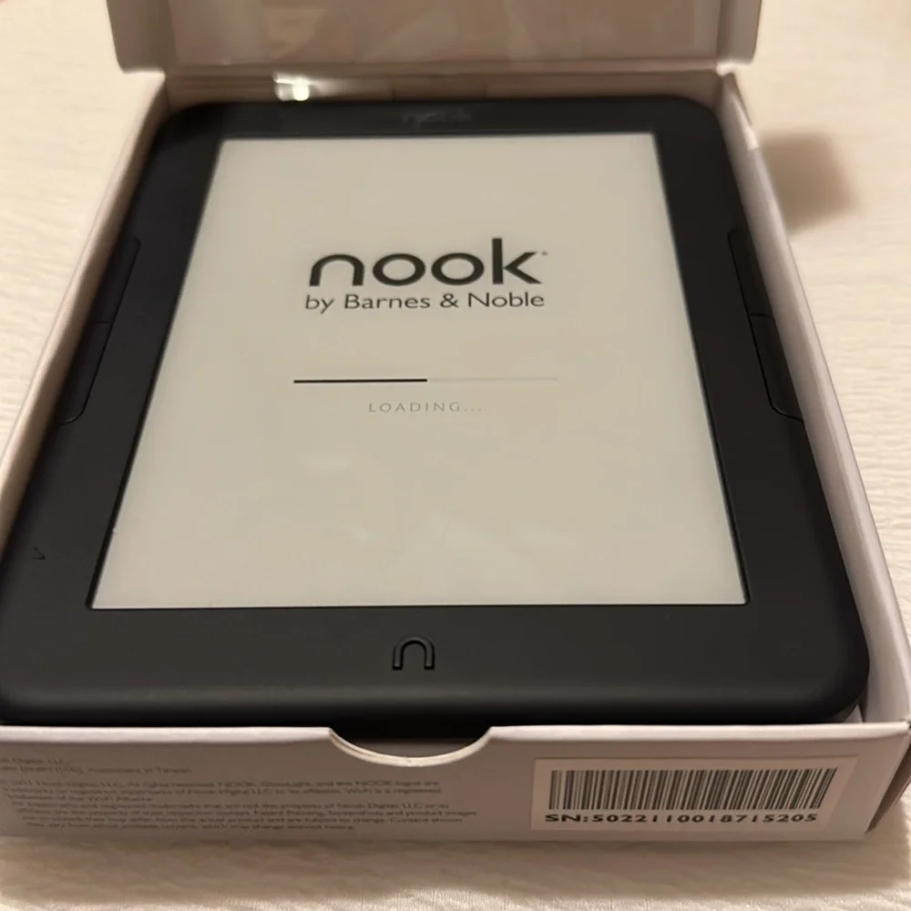 Nook Glow Lite 4e with box